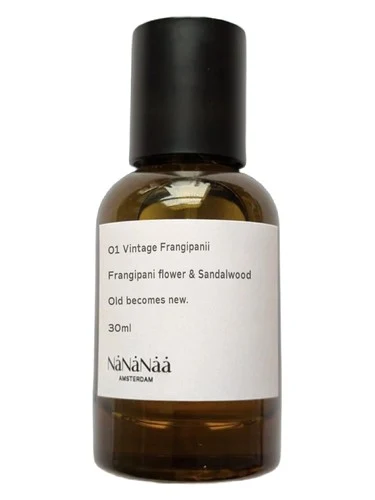 01 Vintage Frangipanii - Frangipani flower & Sandalwood