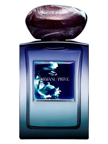 Armani Privé Charm’